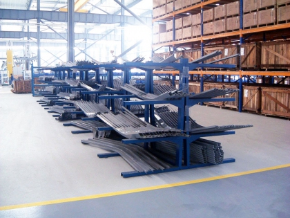 倉(cāng)庫(kù)貨架